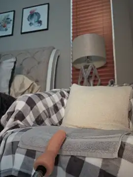 TinyMimi online show from 02-05-25, 06:37