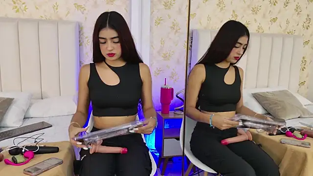 Mia-Monroe online show from 09-30-25, 07:52