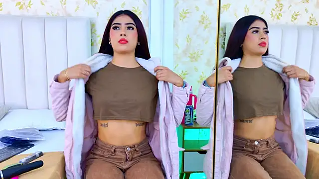 Mia-Monroe online show from 10-12-25, 07:57