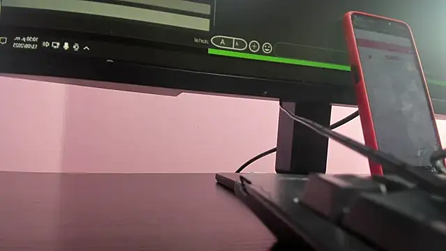 Sarah Hornny online show from 09-14-25, 03:49