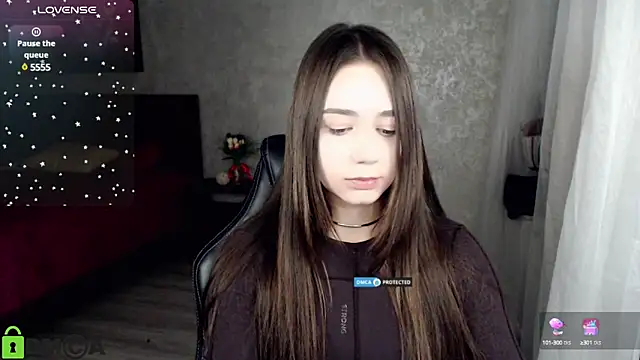 Snapshot of Mary_Moonlight chatting on 12-13-24, 05:32 Mary Moonlight online show from 12-13-24, 05:32