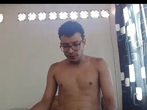 Snapshot of CharlesLeeRay chatting on 10-27-25, 09:30 CharlesLeeRay online show from 10-27-25, 09:30