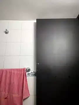 catalinamommyx online show from 10-15-25, 02:33