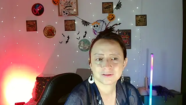 catalinamommyx online show from 10-27-25, 11:09