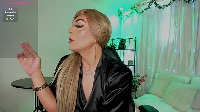 karol elegance  online show from 07-16-26, 01:28