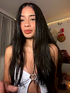 Snapshot of lina_pink chatting on 01-03-25, 06:11 lina pink online show from 01-03-25, 06:11