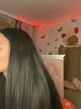 Snapshot of lina_pink chatting on 01-17-25, 03:45 lina pink online show from 01-17-25, 03:45