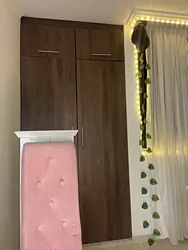 lina pink online show from 02-03-26, 04:21