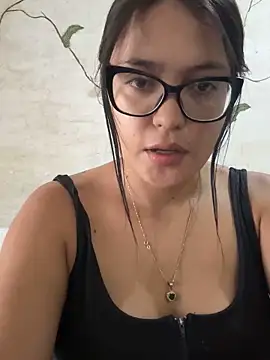 Snapshot of Karla-sexy01 chatting on 12-30-24, 03:46 Karla-sexy01 online show from 12-30-24, 03:46