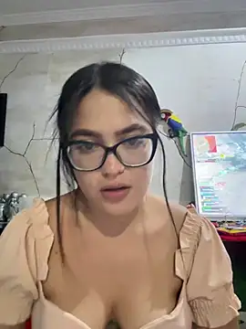 Snapshot of Karla-sexy01 chatting on 02-13-25, 02:34 Karla-sexy01 online show from 02-13-25, 02:34
