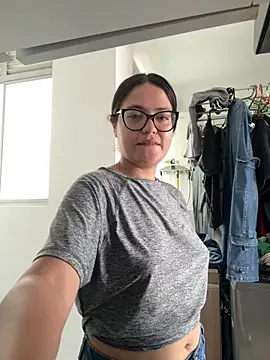 Snapshot of Karla-sexy01 chatting on 04-13-26, 01:49 Karla-sexy01 online show from 04-13-26, 01:49