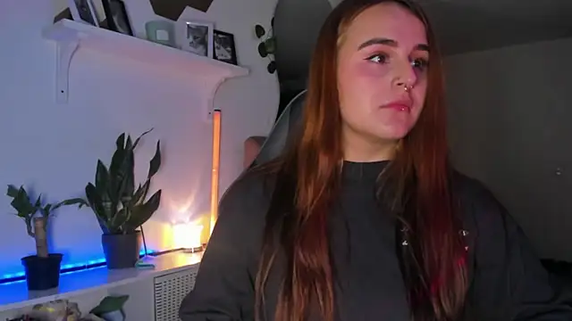 evy orange1 online show from 02-19-26, 03:35