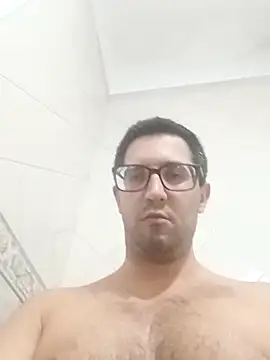 Snapshot of maxiporonga1 chatting on 04-01-26, 03:51 maxiporonga1 online show from 04-01-26, 03:51