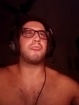 Snapshot of maxiporonga1 chatting on 04-02-26, 03:37 maxiporonga1 online show from 04-02-26, 03:37