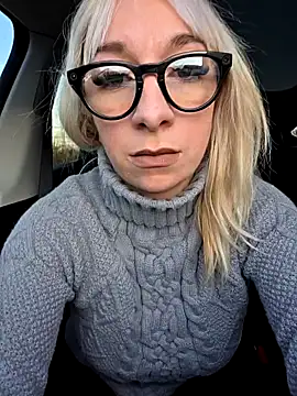 Snapshot of Giuliana_baby chatting on 03-19-25, 05:28 Giuliana baby online show from 03-19-25, 05:28