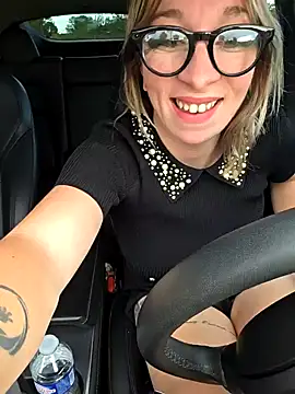 Snapshot of Giuliana_baby chatting on 09-15-25, 04:40 Giuliana baby online show from 09-15-25, 04:40