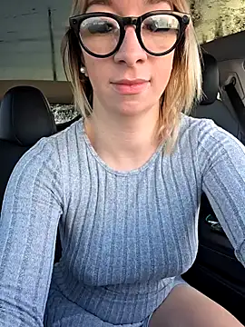 Snapshot of Giuliana_baby chatting on 10-05-25, 07:39 Giuliana baby online show from 10-05-25, 07:39