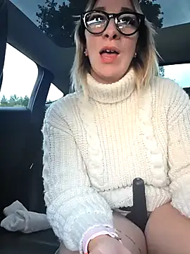 Snapshot of Giuliana_baby chatting on 10-20-25, 04:29 Giuliana baby online show from 10-20-25, 04:29