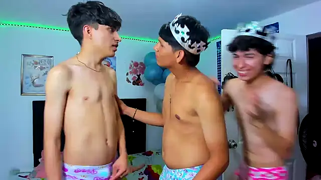 Alexander and Xiao online show from 03-22-25, 12:28