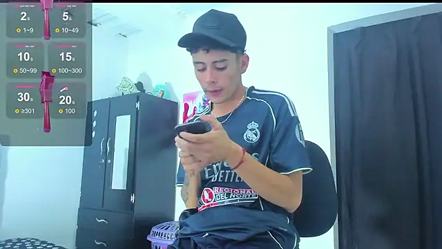 Alexander and Xiao online show from 01-14-26, 05:24