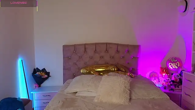 miaa saenz1 online show from 10-25-25, 05:04