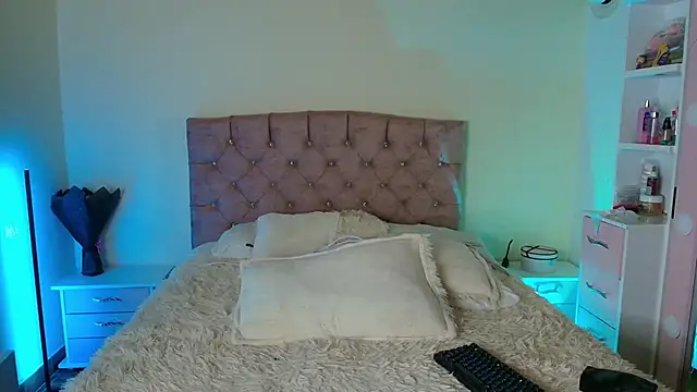 miaa saenz1 online show from 12-02-25, 03:56