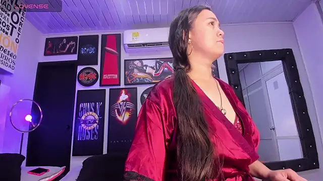 Snapshot of MADISSONLOVE_ chatting on 03-17-25, 12:04 MADISSONLOVE online show from 03-17-25, 12:04