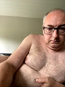 Snapshot of Ronaldo50_DK chatting on 09-29-25, 10:31 Ronaldo50 DK online show from 09-29-25, 10:31