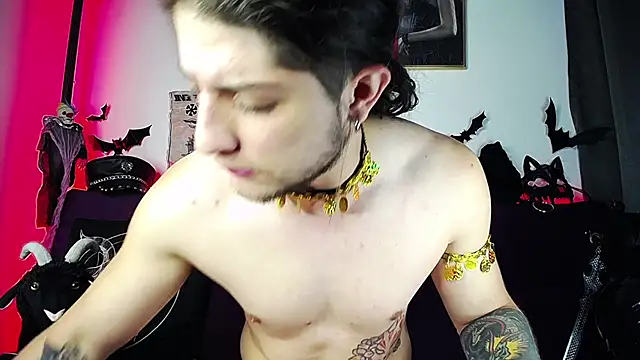 blckwolf 6 online show from 11-02-25, 04:09