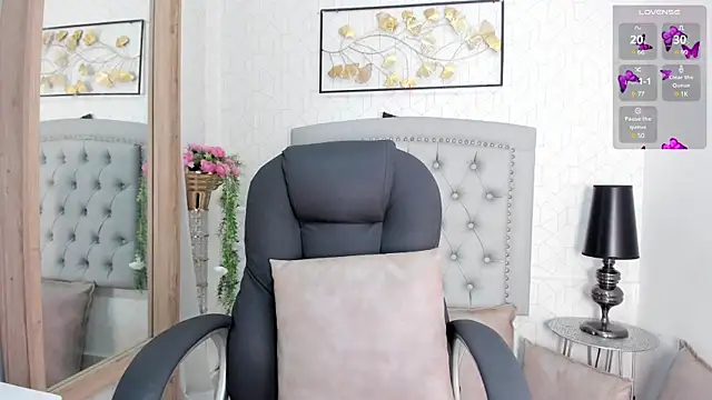 Katalella murillo online show from 02-02-25, 03:43