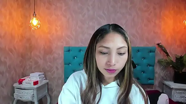 MadelineDoll online show from 09-25-25, 01:15