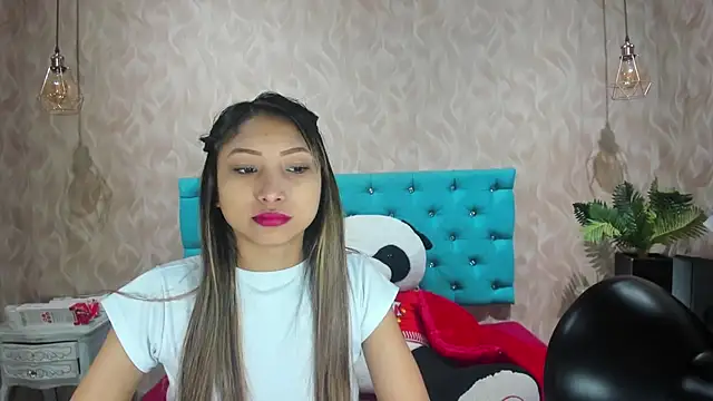 Snapshot of MadelineDoll chatting on 02-13-26, 02:35 MadelineDoll online show from 02-13-26, 02:35