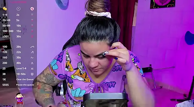 Snapshot of Sharon_hils chatting on 12-02-24, 01:46 Sharon hils online show from 12-02-24, 01:46