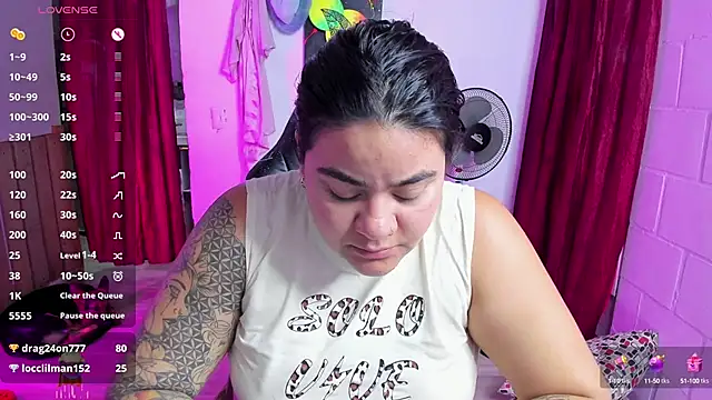 Snapshot of Sharon_hils chatting on 02-03-25, 11:58 Sharon hils online show from 02-03-25, 11:58