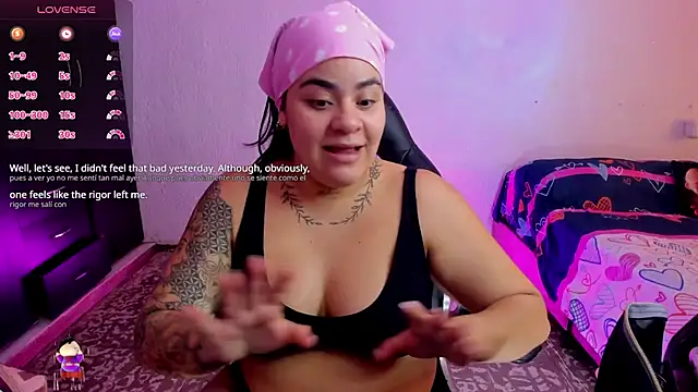 Snapshot of Sharon_hils chatting on 11-04-25, 05:56 Sharon hils online show from 11-04-25, 05:56