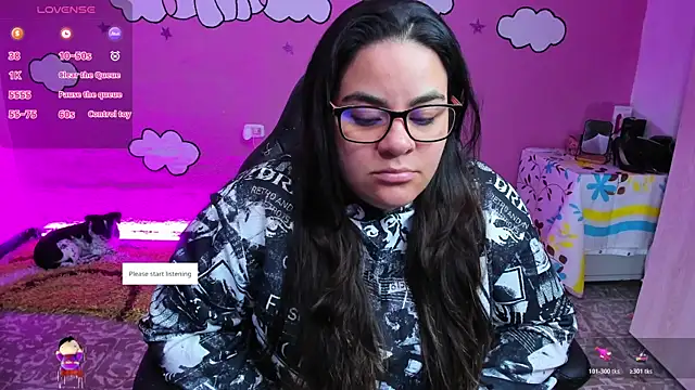 Snapshot of Sharon_hils chatting on 01-07-26, 04:26 Sharon hils online show from 01-07-26, 04:26