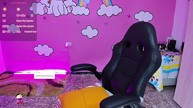 Snapshot of Sharon_hils chatting on 01-13-26, 07:41 Sharon hils online show from 01-13-26, 07:41