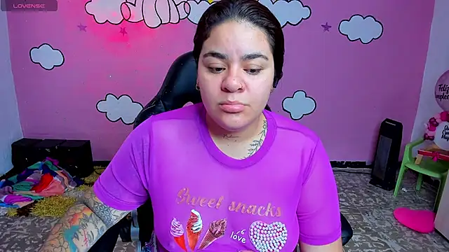 Sharon hils online show from 04-17-26, 02:42