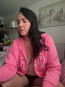 Snapshot of Dagmar92 chatting on 02-15-26, 10:03 Dagmar92 online show from 02-15-26, 10:03