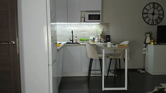 nilliluv online show from 04-13-26, 08:58