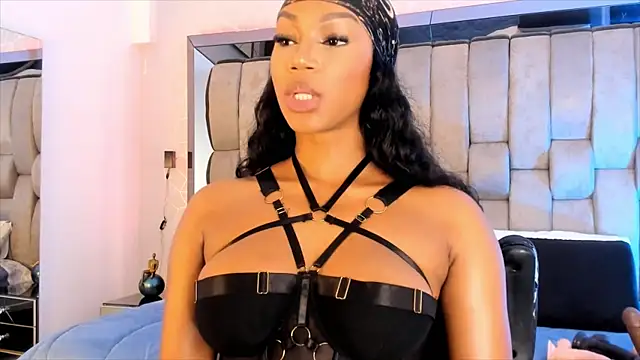 ChaynnaCooper online show from 01-22-25, 03:18