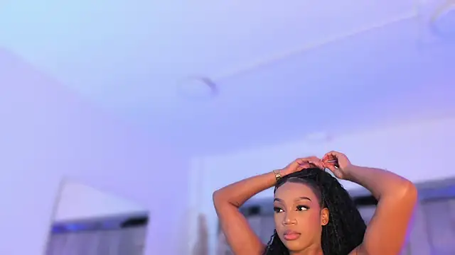 ChaynnaCooper online show from 09-18-25, 08:00