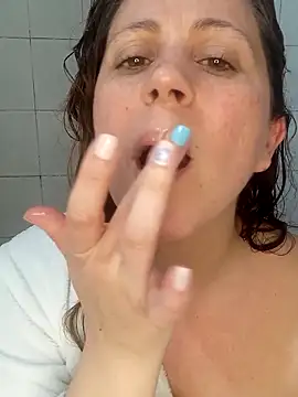 SofiEstevez online show from 10-07-25, 01:03