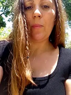 SofiEstevez online show from 10-19-25, 03:56