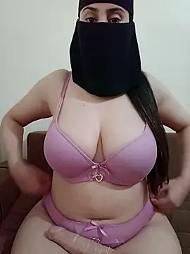 Arabic-Rose online show from 04-23-26, 12:29