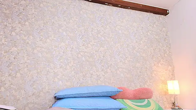 nicol f online show from 10-21-25, 07:25