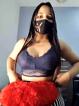 Snapshot of Varnika_aarora chatting on 12-13-24, 11:34 Varnika aarora online show from 12-13-24, 11:34