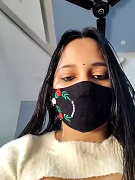 Snapshot of Varnika_aarora chatting on 01-06-25, 07:52 Varnika aarora online show from 01-06-25, 07:52