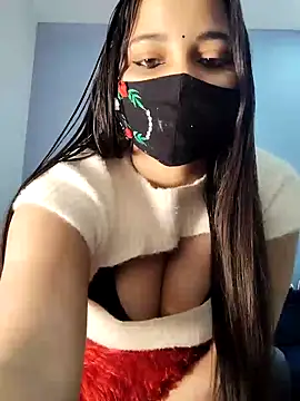 Snapshot of Varnika_aarora chatting on 01-15-25, 02:17 Varnika aarora online show from 01-15-25, 02:17