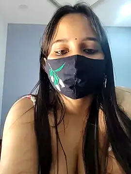 Snapshot of Varnika_aarora chatting on 01-16-25, 11:37 Varnika aarora online show from 01-16-25, 11:37